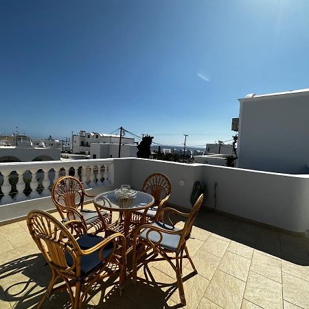 Veldi Art - Kamari Beach Apartment Fira  Zewnętrze zdjęcie