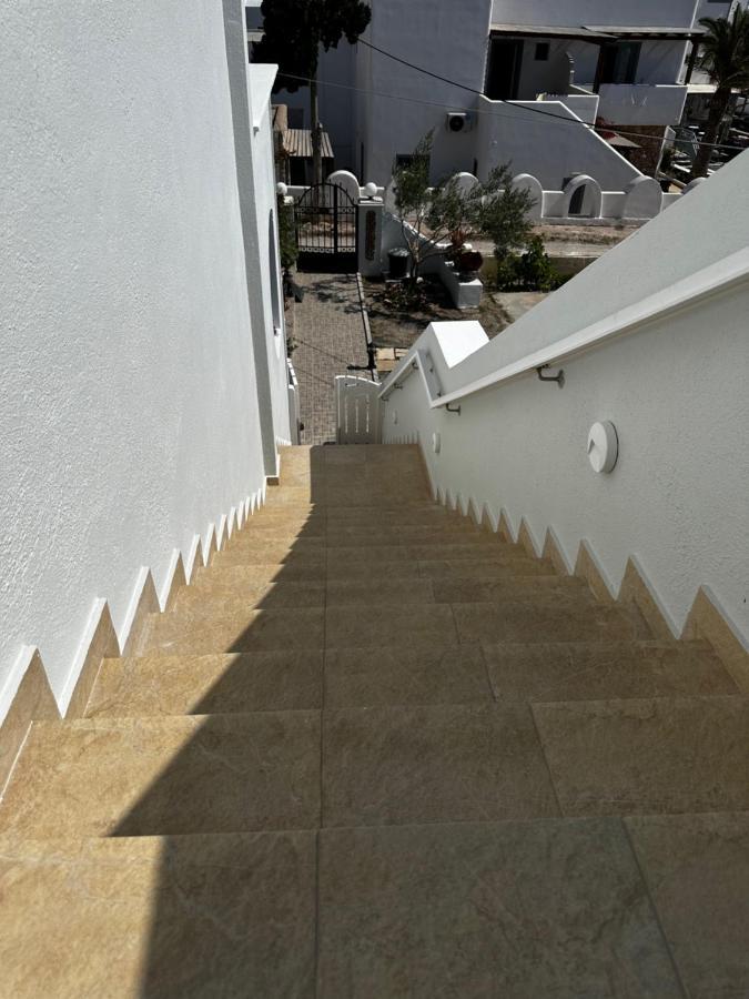Veldi Art - Kamari Beach Apartment Fira  Zewnętrze zdjęcie