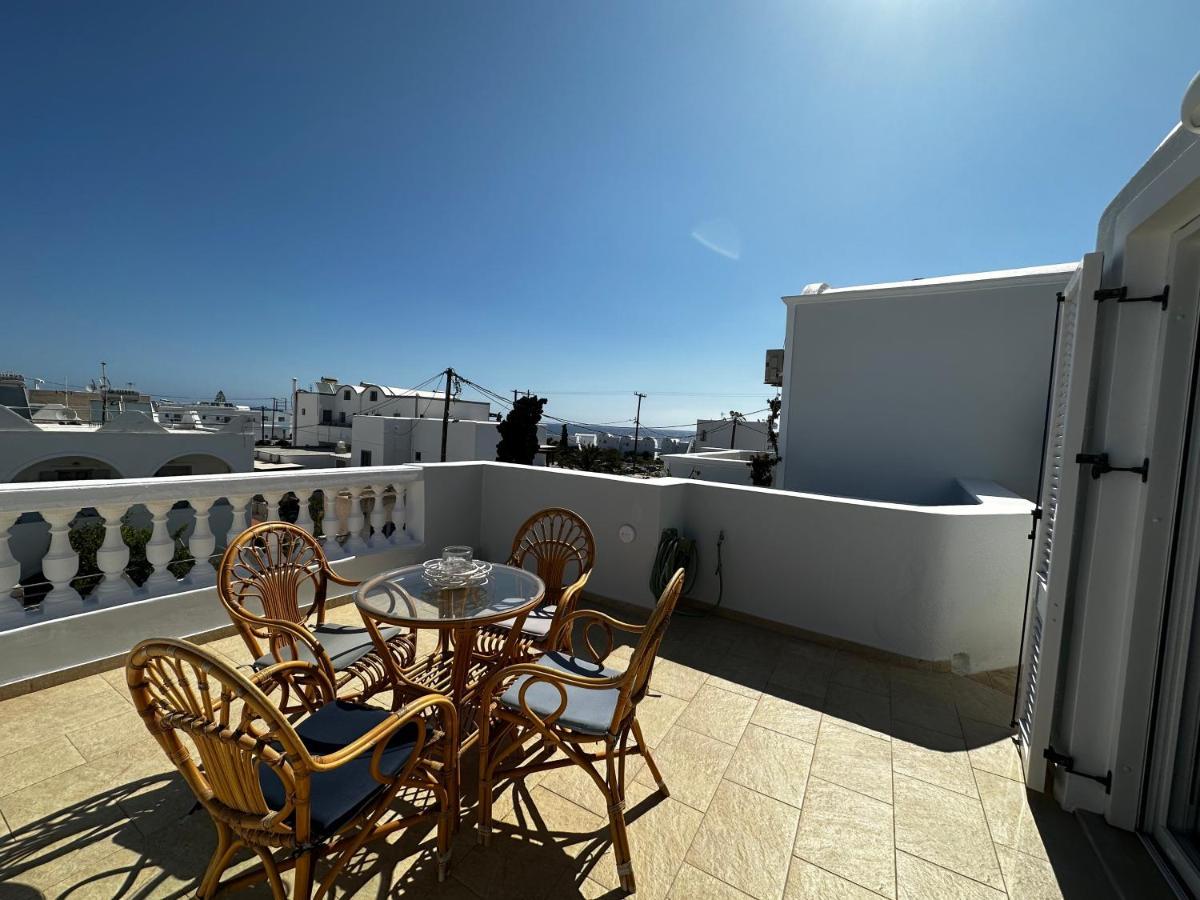 Veldi Art - Kamari Beach Apartment Fira  Zewnętrze zdjęcie