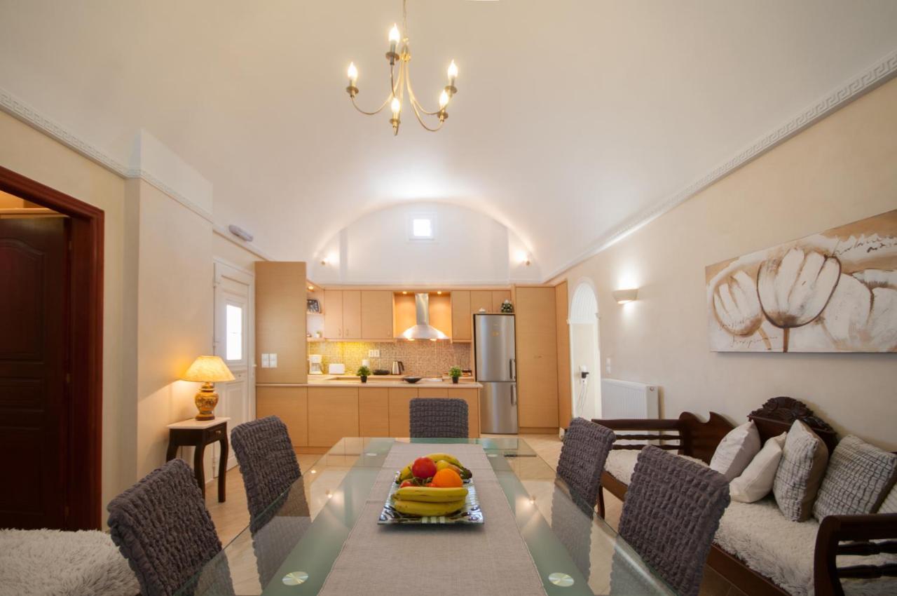 Veldi Art - Kamari Beach Apartment Fira  Zewnętrze zdjęcie
