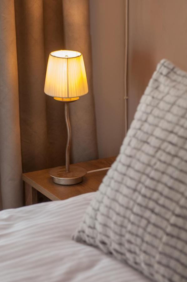 Veldi Art - Kamari Beach Apartment Fira  Zewnętrze zdjęcie